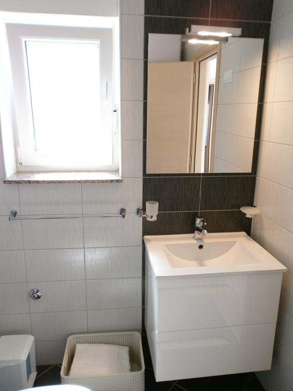 Apartments Bora Ližnjan Habitación foto